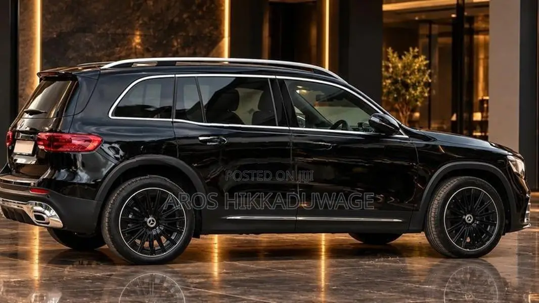 Mercedes Benz GLB 2025