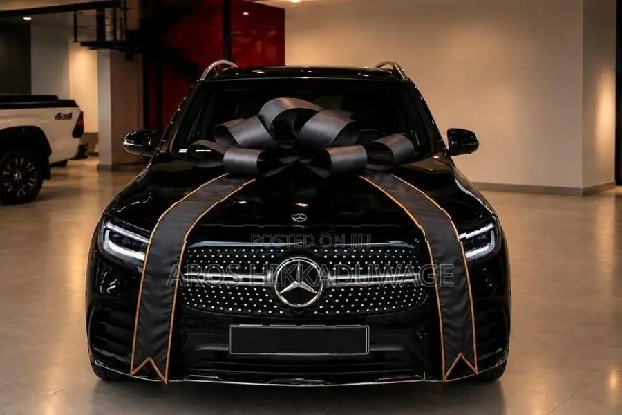 Mercedes Benz GLB 2025