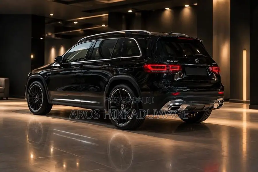 Mercedes Benz GLB 2025