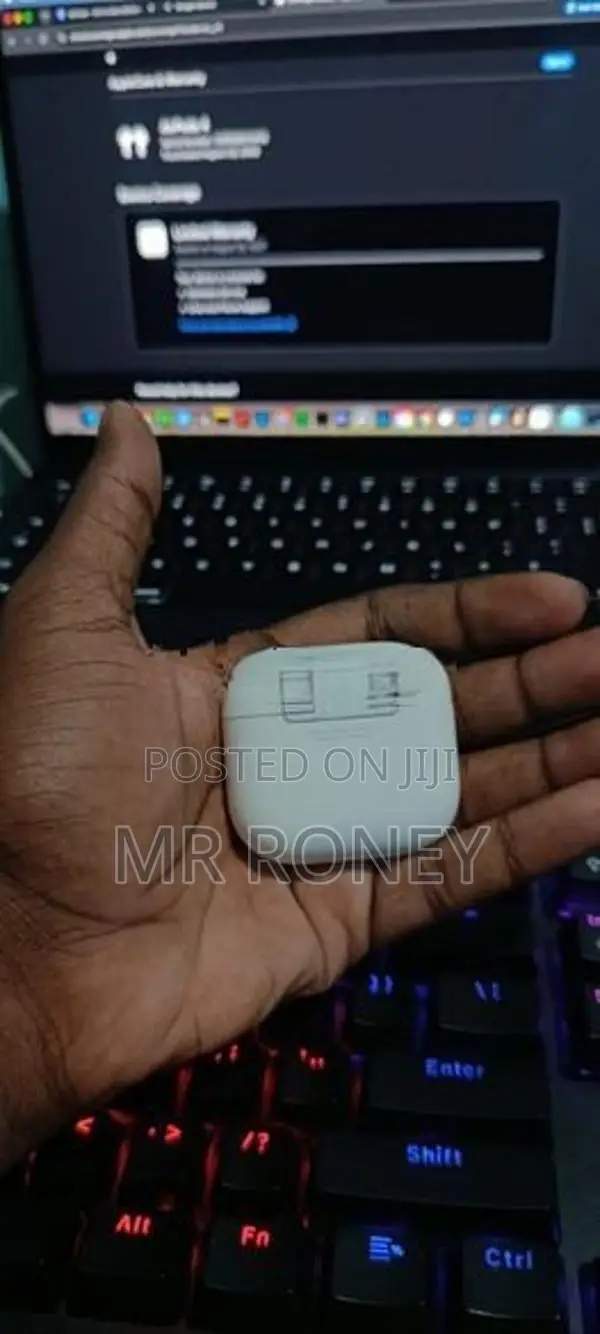AirPods 4
