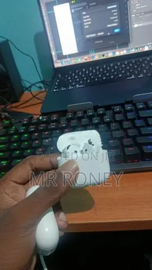 AirPods 4