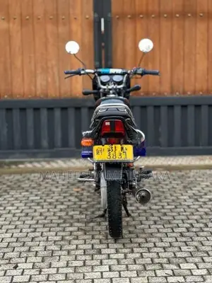 Bajaj CT100 2016
