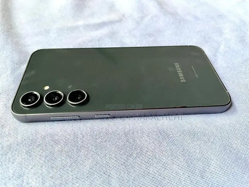Samsung Galaxy S23 FE (Used)