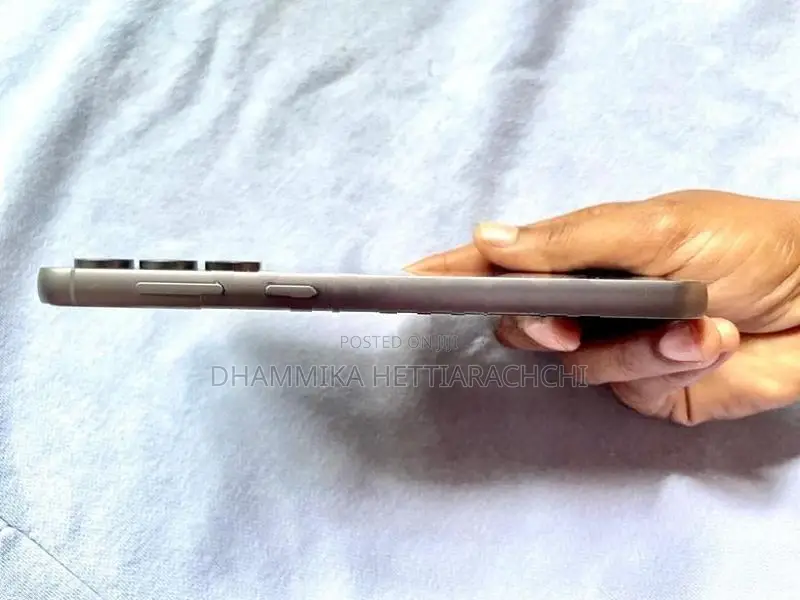 Samsung Galaxy S23 FE (Used)