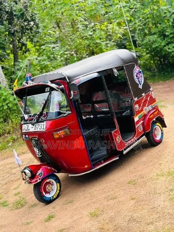 Bajaj RE 2004