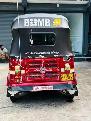 Bajaj RE 2004
