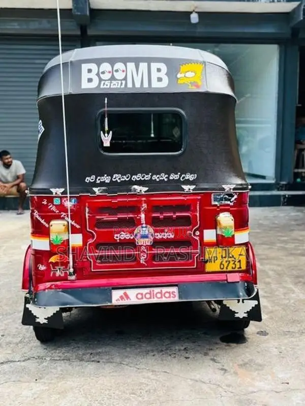 Bajaj RE 2004