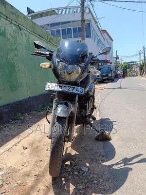 Bajaj Pulsar 180 2006