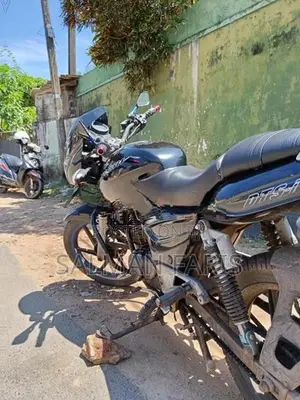 Bajaj Pulsar 180 2006