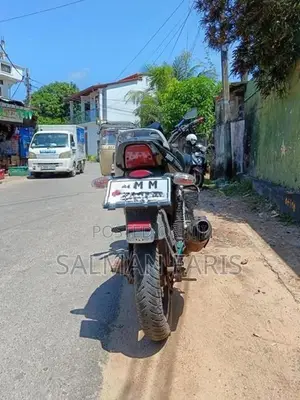 Bajaj Pulsar 180 2006