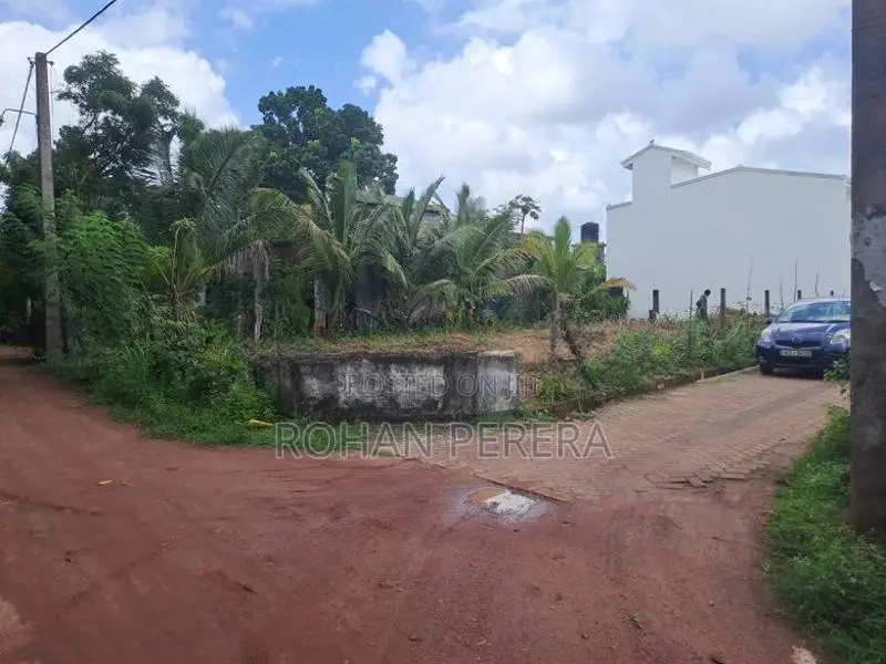 Land for Sale Ja Ela