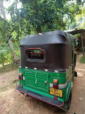 Bajaj RE 2009