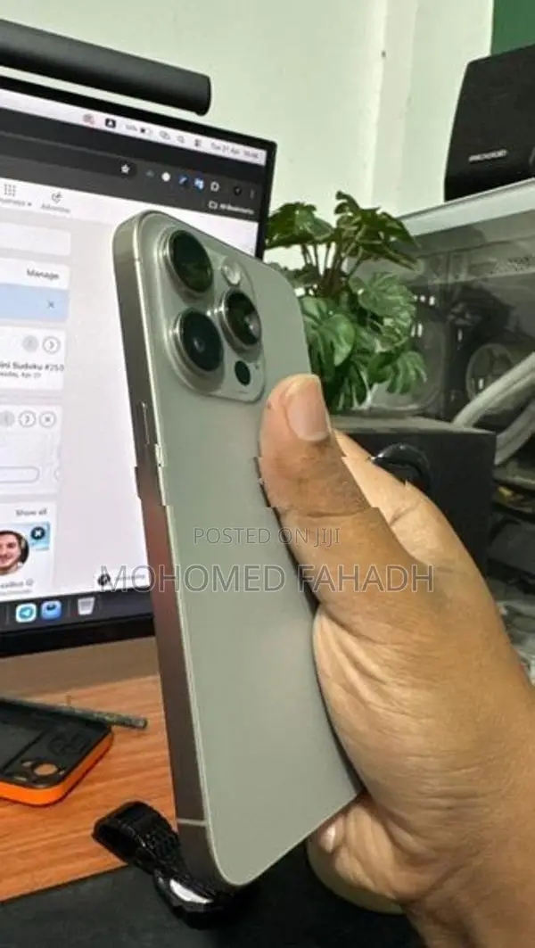Apple iPhone 15 Pro (Used)