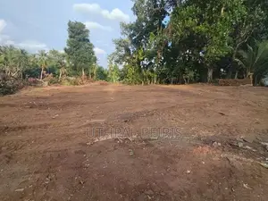 පානදුරෙන් විකිණීමට ඉඩම