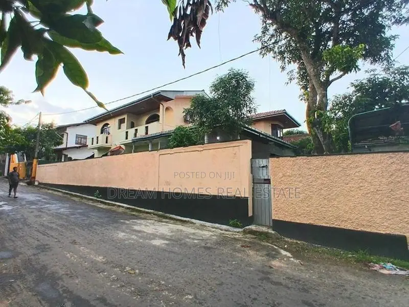 Piliyandala RD Facing - Residence OR Commercial