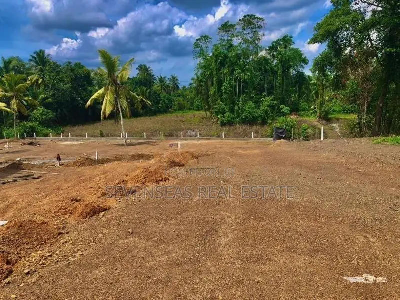 Land for Sales Munamale Maharagama Road