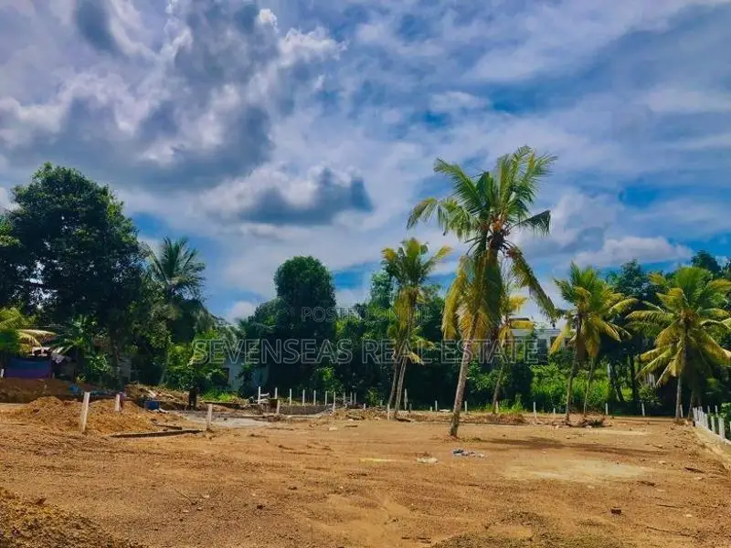 Land for Sales Munamale Maharagama Road