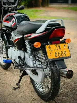 Bajaj CT100 2005