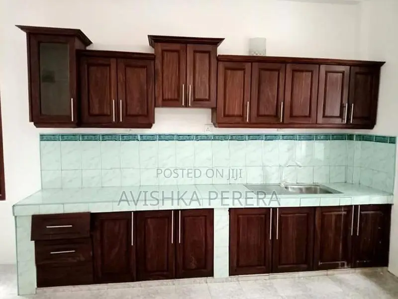 House for Rent in Residential Area - Pelawatta
