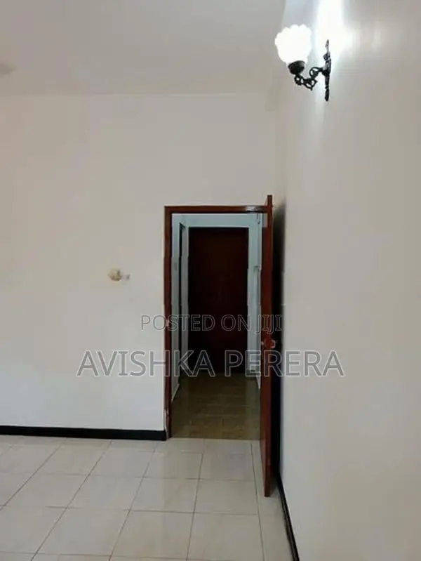 House for Rent in Residential Area - Pelawatta