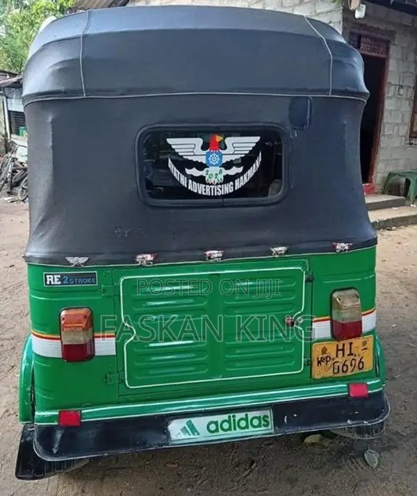 Bajaj RE 2004