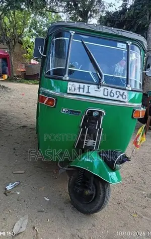 Bajaj RE 2004