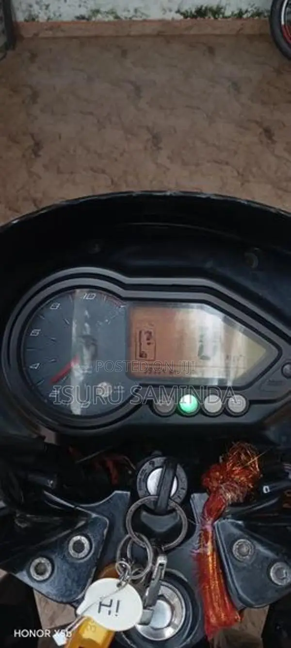 Bajaj Pulsar 150 2016