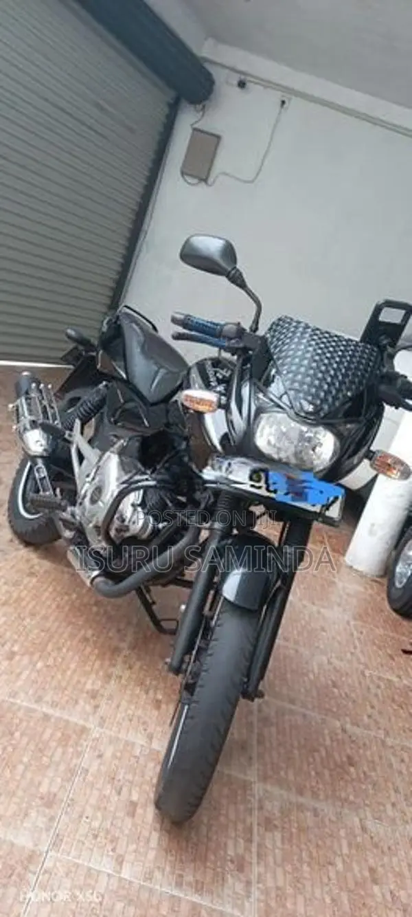 Bajaj Pulsar 150 2016