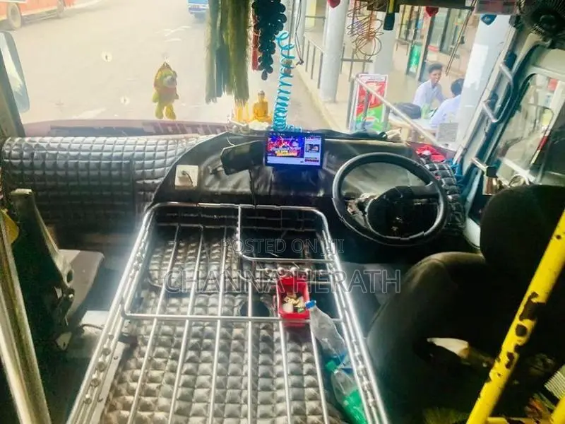 Eicher Skyline 2017