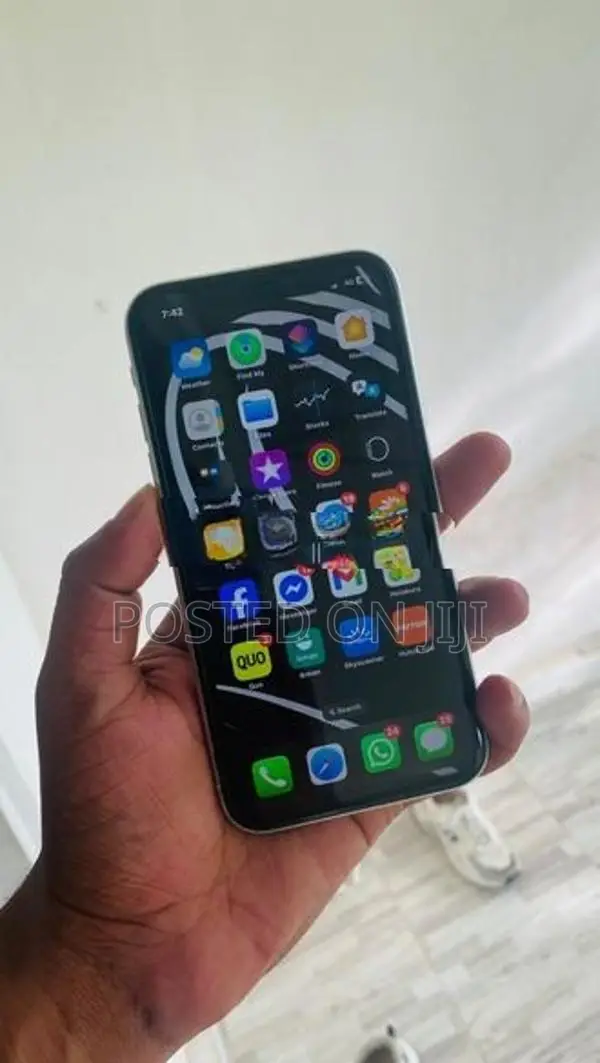Apple iPhone XR 64GB (Used)