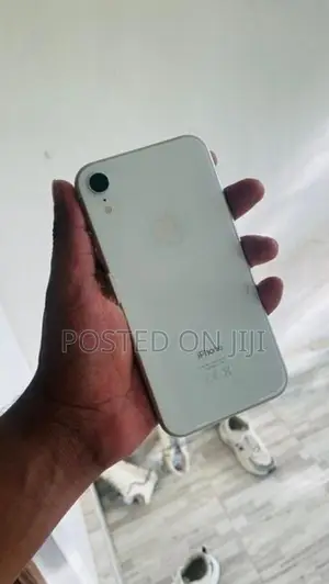 Apple iPhone XR 64GB (Used)