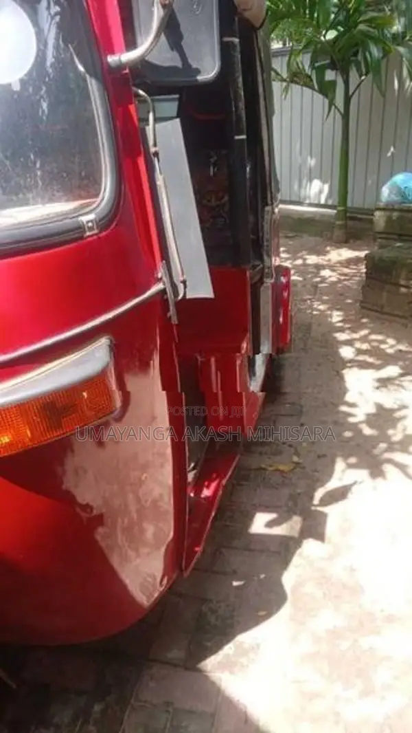 Bajaj RE 2007