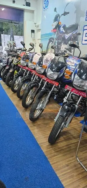 Bajaj CT100 2026