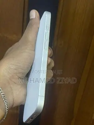 Apple iPhone 16 (Used)