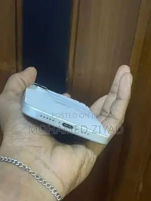 Apple iPhone 16 (Used)