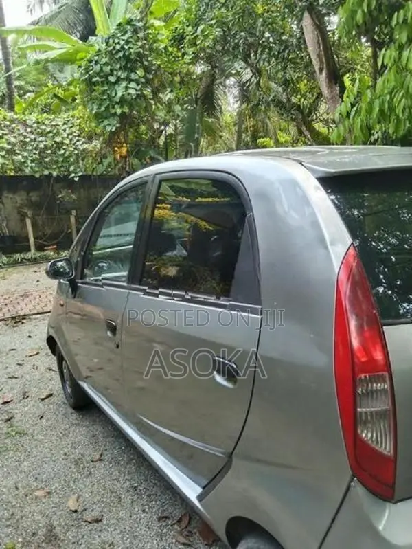 Tata Nano 2011