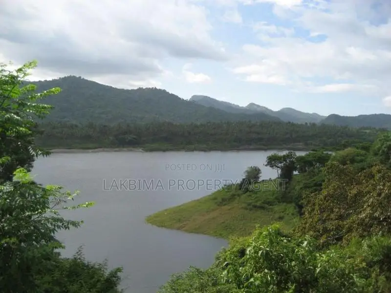 Lake Front Land For Sale IN Kandy