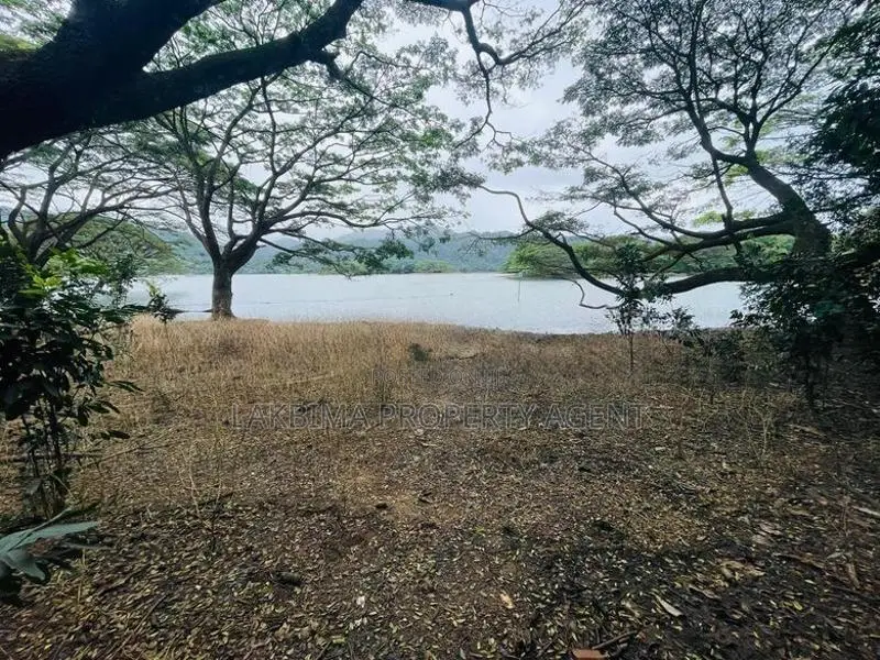 Lake Front Land For Sale IN Kandy