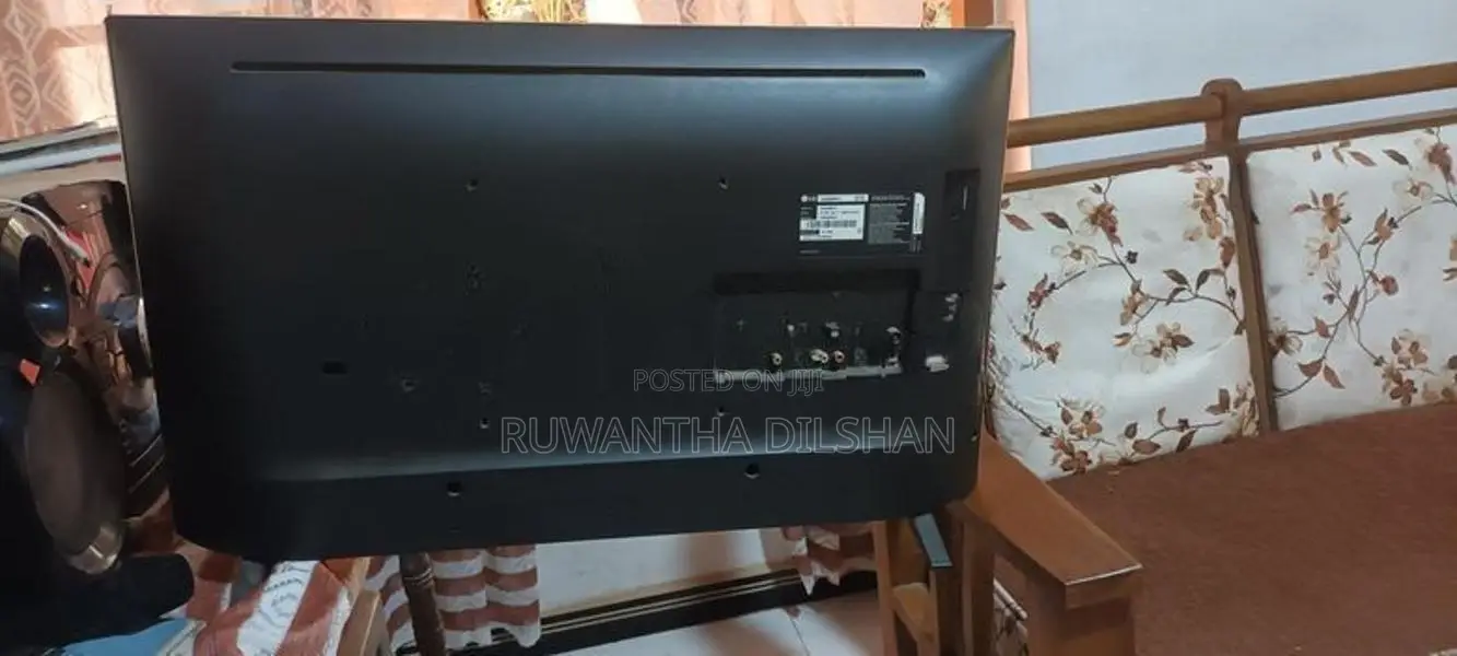 LG 32 inch Tv