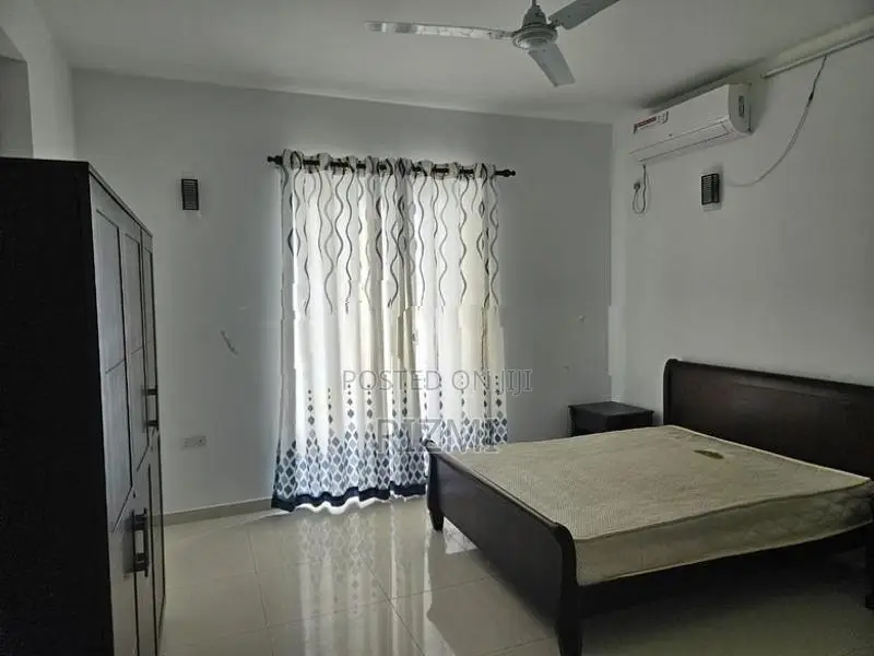 5BR fully furnished super luxury apartment rent in col 4 border
