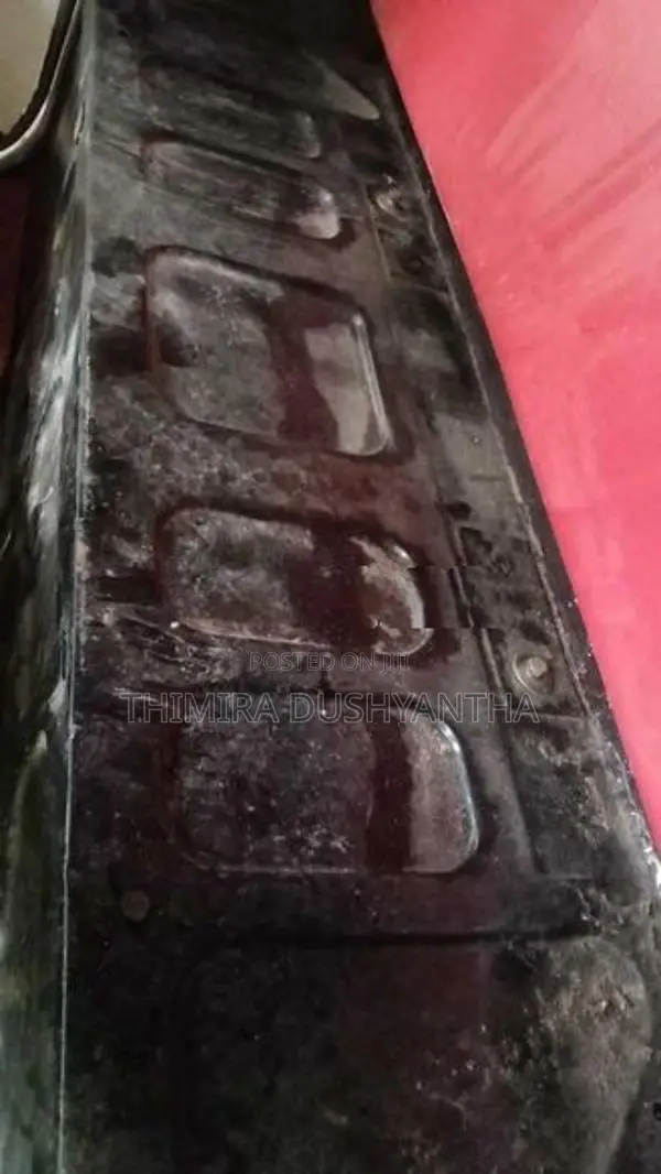 Bajaj RE 2012