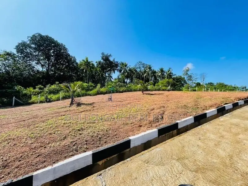 කළගෙඩිහේන (ලයිසියම්) ලඟින් නිස්කලංක පරිසරයක වටිනා ඉඩමක් විකිණීමට ඇත