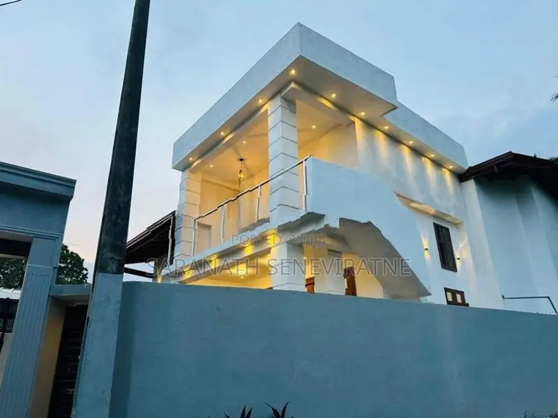 Brand-New Modern House in Polgasowita - Kottawa Rd 200 m to Bus