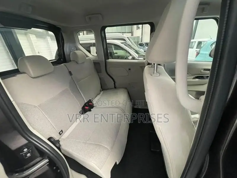 Nissan Roox 2024