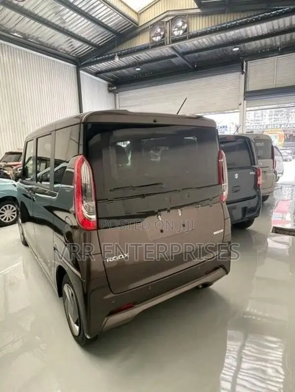 Nissan Roox 2024