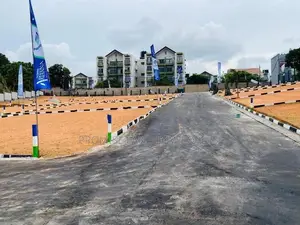 Residential land for sale in Athurugiriya C33