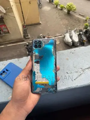 Oppo F17 Pro (Used)