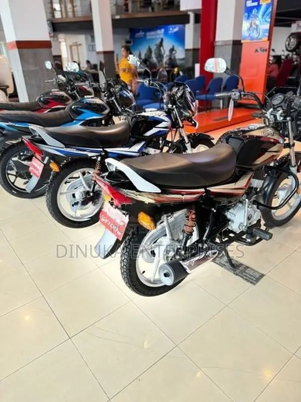 Bajaj CT100 2026