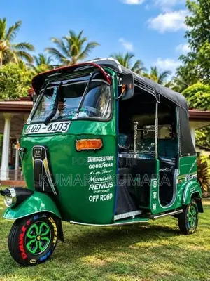 Bajaj RE 2005