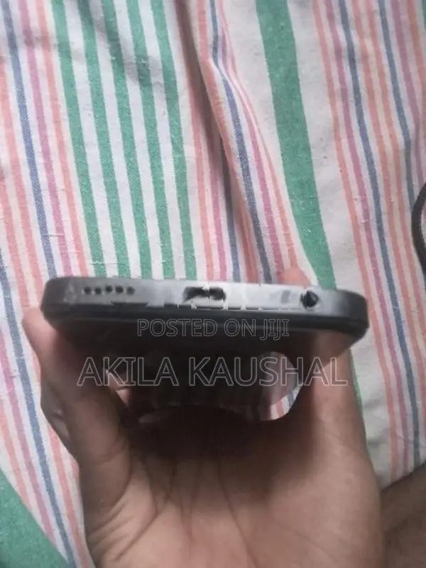 Black view Wave 8 (Used)